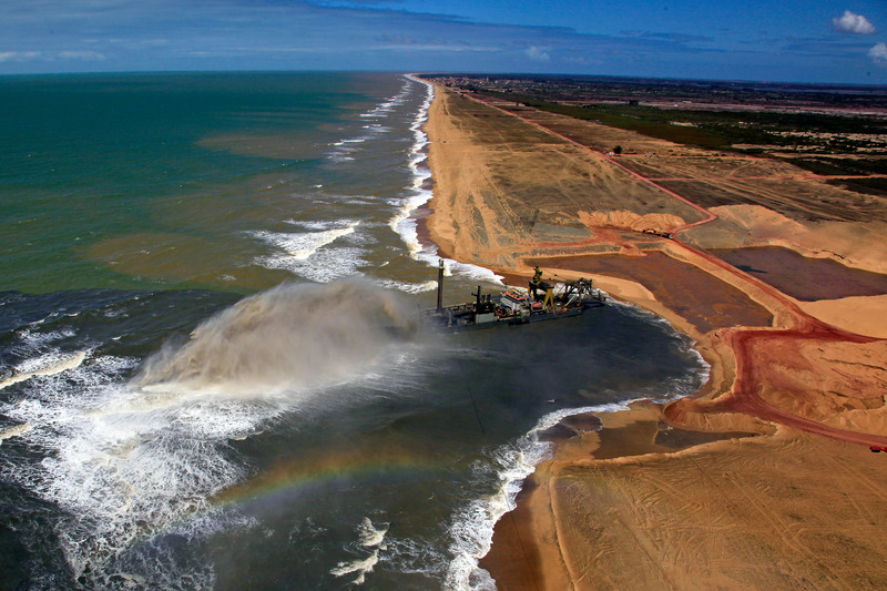 Dredging_cutter_suction_dredger_Brazil.jpg